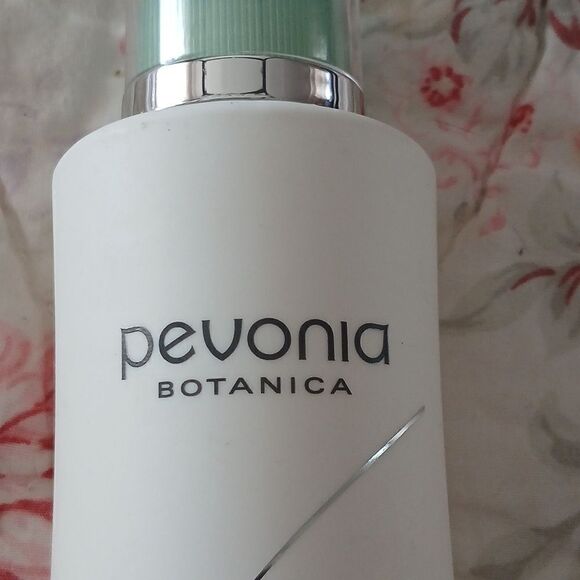 Pevonia   - Picture 2 of 4